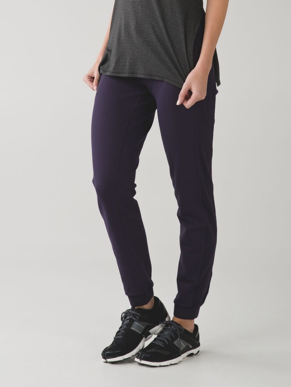 EUC Lululemon Base Runner Pants III, Size 8